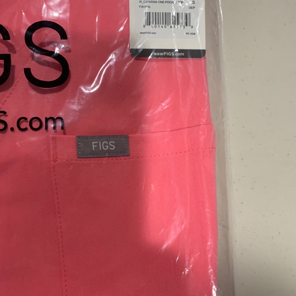 Figs- neon pink Catarina top- Medium